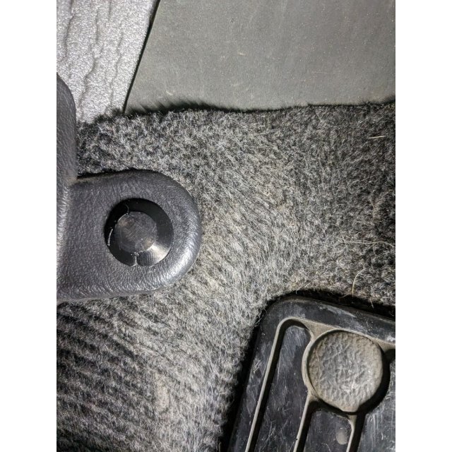 Floorboard Carpet Plug Fastener — source image