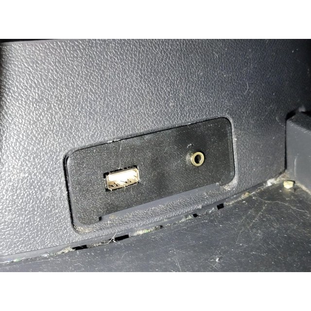USB and Jack Audio Port Mount — source image