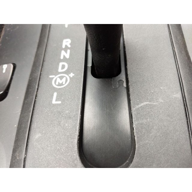 Automatic shifter cover (jalousie) — source image
