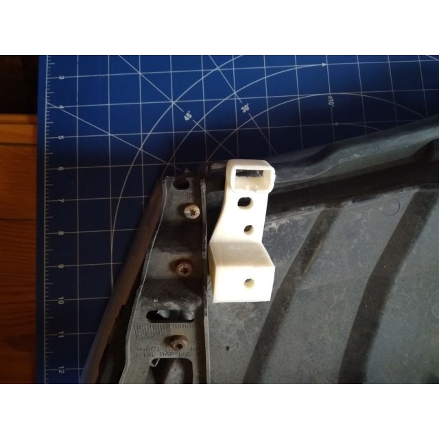 Emblem brackets — source image