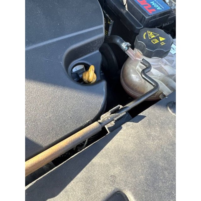 Hood Rod Clip — source image