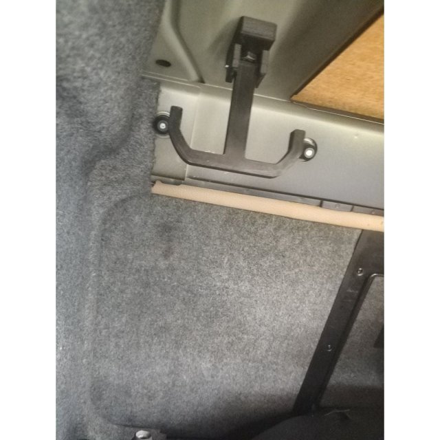 Trunk hook for saloon — source image