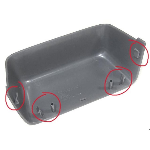 Third brake lamp cover clips — source image