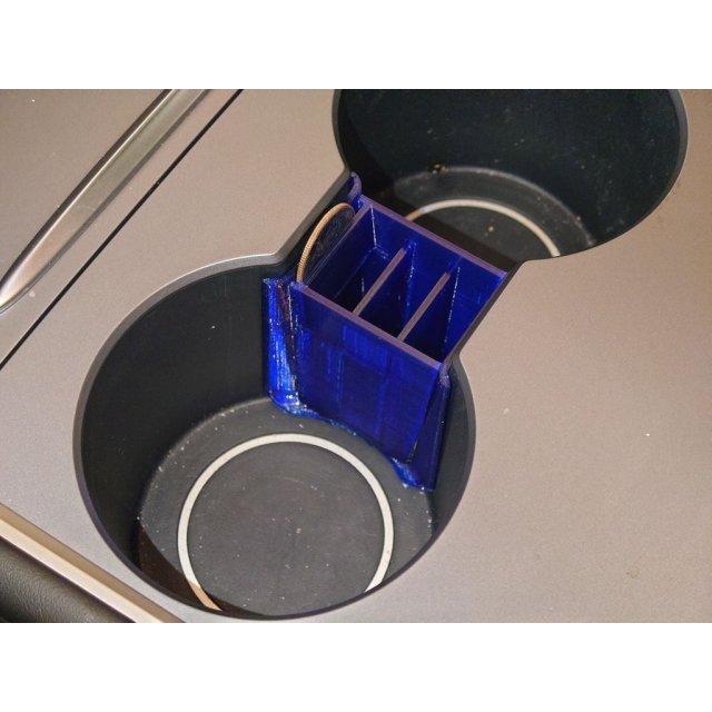 Cupholder Divider and Storage — source image