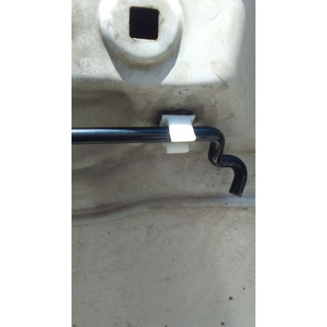Hood Support Rod Clip — source image