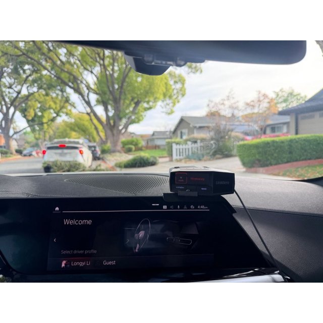 Uniden R8 Dashboard Mount — source image