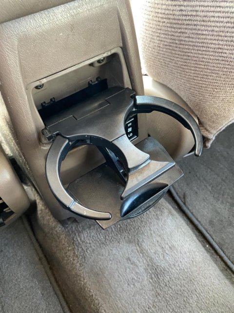 Rear Cup Holder — source image