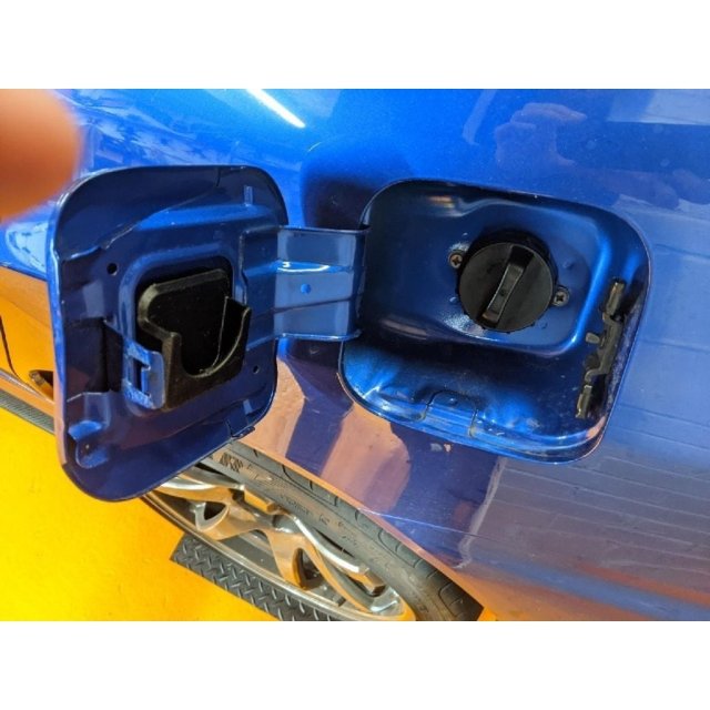 Fuel Cap Holder — source image