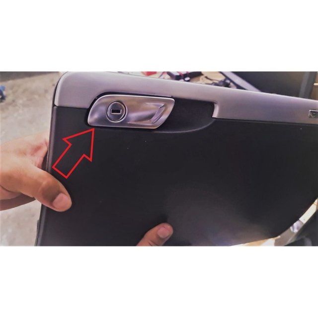 Glove Box Handle Repair Fixing Bracket — source image