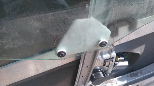Glass Holder for Window Regulator — source image