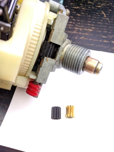 Odometer Worm Wheel 10 Tooth — source image