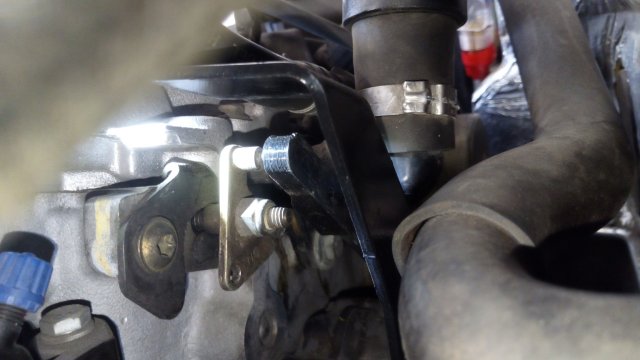 Throttle Shaft Lever Connector — source image