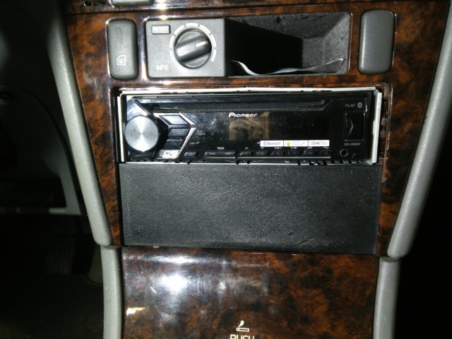 Single DIN Cover Plate — source image
