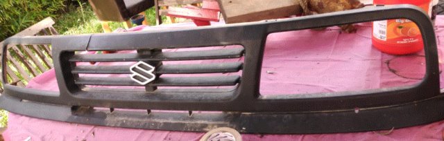 Grille Clip — source image