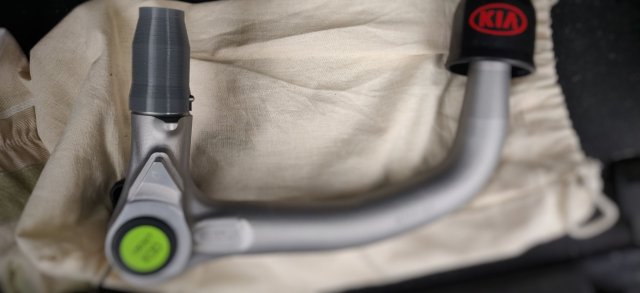 Cap for male end of detachable towbar — source image