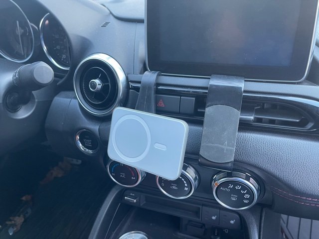 Dash Mount Universal — source image