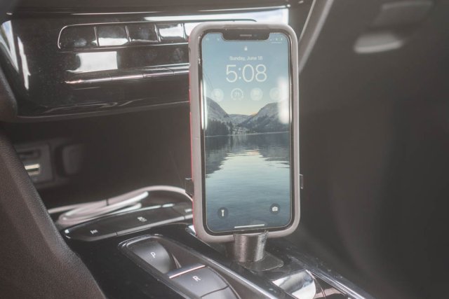 Phone Holder/Charger — source image