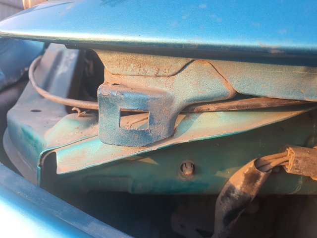 clip bumper — source image