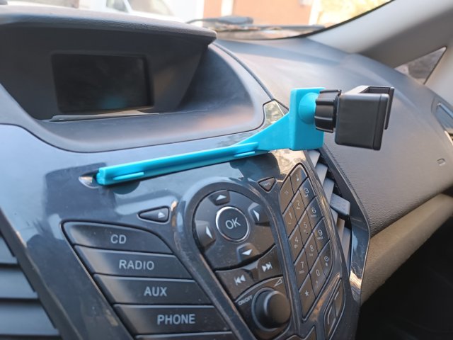 CD Slot Phone Holder — source image