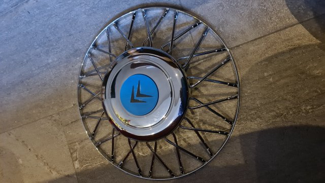 Hubcap — source image