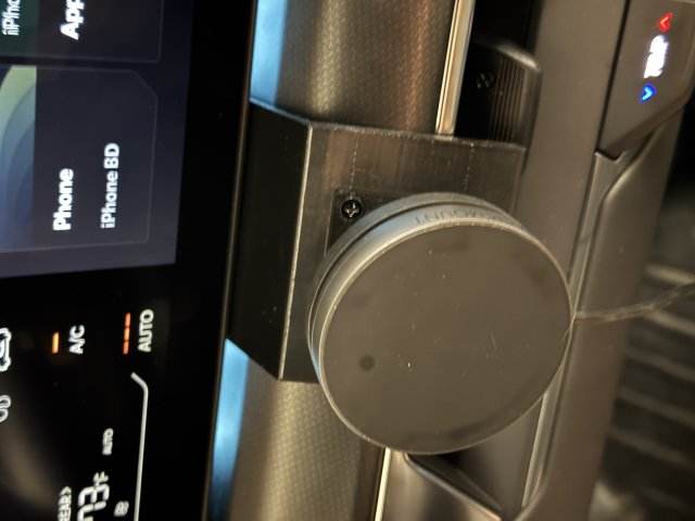 Phone Mount for Scosche Mag Charger — source image