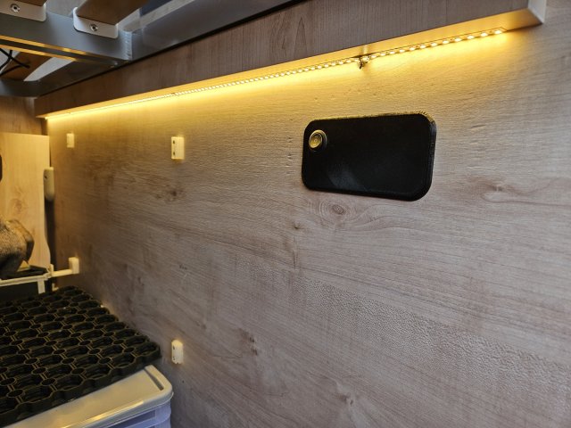 Trunk light replacement — source image