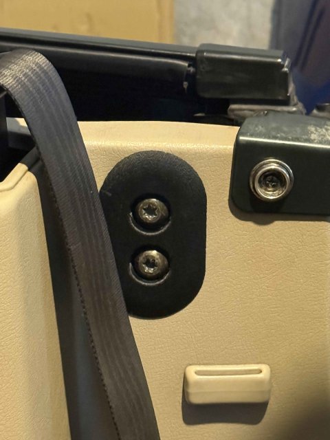 Hardtop side catch cover plate — source image