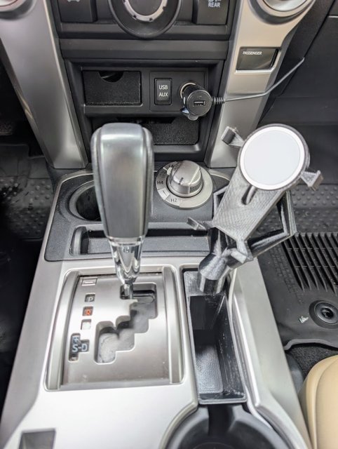 Center console storage cubby phone mount Magsafe mount — source image